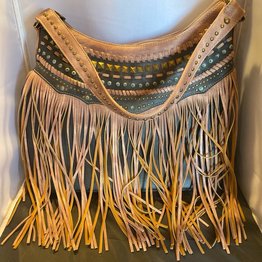 Montana West Conceal Shoulder Bag